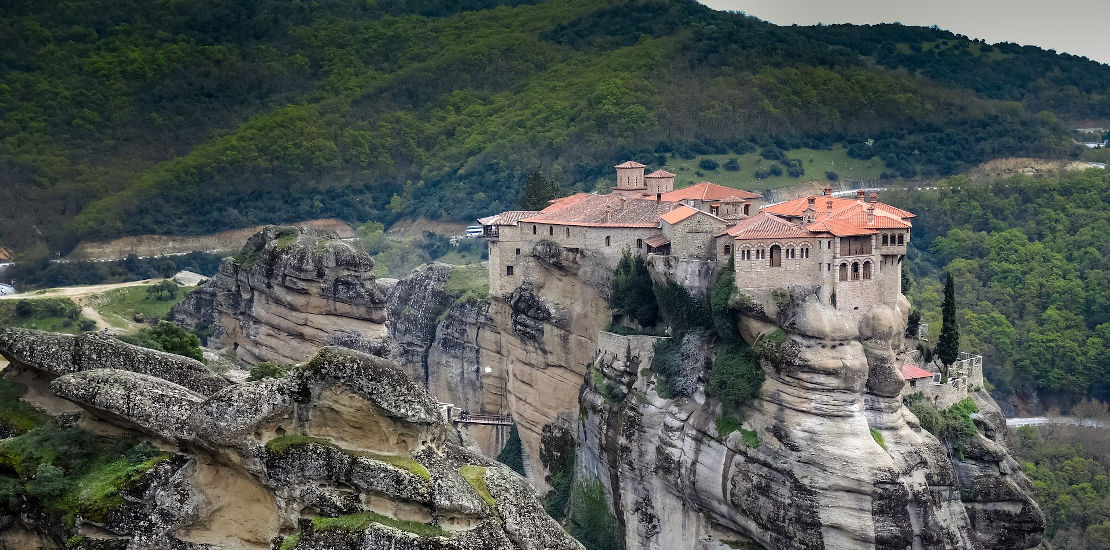 undiscovered Greece hike tour image of Meteora 